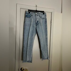 Rag & Bone high-waisted, straight-leg distressed denim jeans
Size 29
Brand New